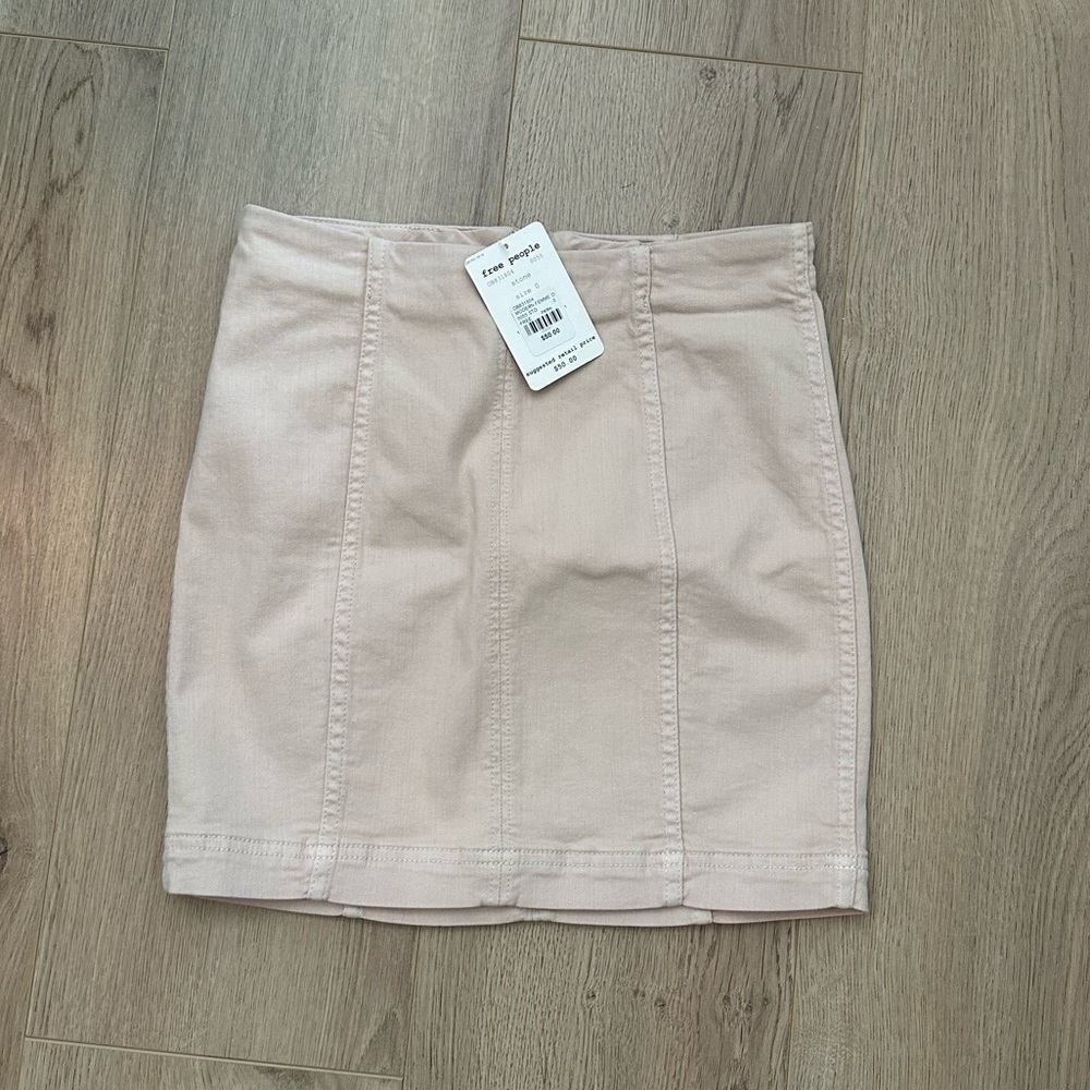 Free people skirt size 0 NWT